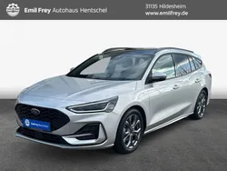Moondust silber metallic Gebraucht 2023 Ford Focus ST-Line Kombi | 23.900 € (Superpreis)