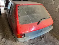 Rot Gebraucht 1990 Peugeot 205 Kleinwagen | 990 €