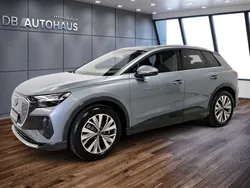 Blau Gebraucht 2023 Audi Q4 e-tron Ambiente SUV | 34.490 € (Guter Preis)