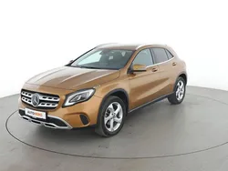 Gelb Gebraucht 2017 Mercedes GLA180 Urban SUV | 20.100 € (Fairer Preis)