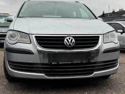 Silber Gebraucht 2007 VW Touran Van / Kleinbus | 3.199 € (Fairer Preis)