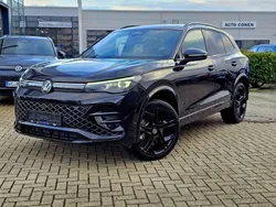 Schwarz (metallic) Gebraucht 2024 VW Tiguan R-line SUV | 48.680 € (Fairer Preis)