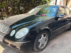 Schwarz Gebraucht 2005 Mercedes E220 Avantgarde Limousine | 2.400 € (Superpreis)