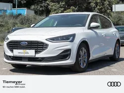 Weiß Gebraucht 2023 Ford Focus Titanium Limousine | 16.460 € (Superpreis)