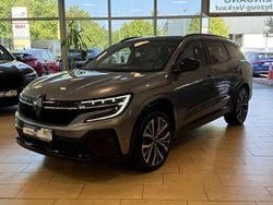 Grau Gebraucht 2024 Renault Espace Iconic Van / Kleinbus | 33.000 € (Superpreis)