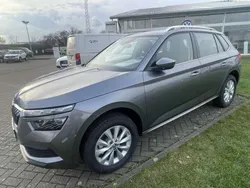 Graphite grau metallic Gebraucht 2023 Skoda Kamiq Style SUV | 22.900 € (Guter Preis)