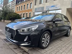 Schwarz Gebraucht 2018 Hyundai i30 Select Limousine | 9.990 € (Fairer Preis)