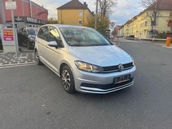 Silber Gebraucht 2018 VW Touran Trendline Van / Kleinbus | 17.700 € (Guter Preis)