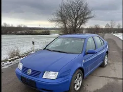 Blau Gebraucht 1998 VW Bora Limousine | 1.030 € (Fairer Preis)