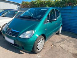 Grün Gebraucht 1999 Mercedes A140 Kleinwagen | 1.590 € (Teuer)
