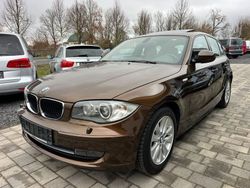 Braun Gebraucht 2011 BMW 120 Advantage Kleinwagen | 11.480 € (Etwas zu teuer)
