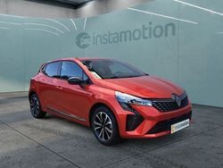 Rot Gebraucht 2022 Renault Clio V Techno Kleinwagen | 23.490 €
