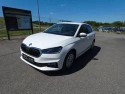 Rot Gebraucht 2024 Skoda Fabia Style Limousine | 18.290 € (Superpreis)