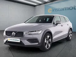 Grau Gebraucht 2023 Volvo V60 Kombi | 37.849 € (Guter Preis)