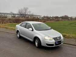 Silber Gebraucht 2009 VW Jetta Comfortline Limousine | 3.400 € (Guter Preis)