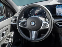 Schwarz Gebraucht 2024 BMW 330 Kombi | 39.749 € (Fairer Preis)