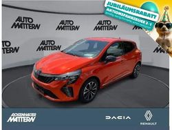 Orange Gebraucht 2024 Renault Clio V Techno Limousine | 20.990 € (Teuer)