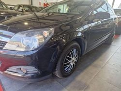 Schwarz Gebraucht 2009 Opel Astra GTC Innovation Kombi | 1.990 € (Fairer Preis)