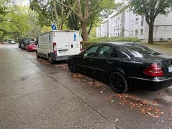 Schwarz Gebraucht 2004 Mercedes 220 Limousine | 2.200 €