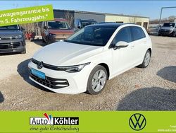 Pure white Gebraucht 2024 VW Golf Style Limousine | 29.960 € (Fairer Preis)