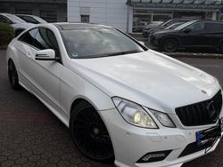 Weiß Gebraucht 2010 Mercedes E350 AMG line Coupé | 7.600 € (Guter Preis)