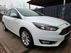 Weiß Gebraucht 2015 Ford Focus Titanium Kombi | 3.550 € (Guter Preis)