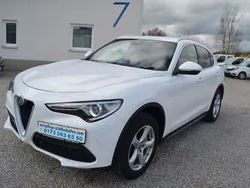Weiß Gebraucht 2019 Alfa Romeo Stelvio Super SUV | 20.900 € (Fairer Preis)