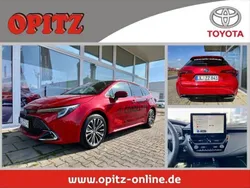 Rot Gebraucht 2024 Toyota Corolla Team Limousine | 32.480 €