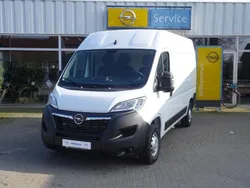 Weiss Gebraucht 2023 Opel Movano S Van | 29.900 € (Fairer Preis)