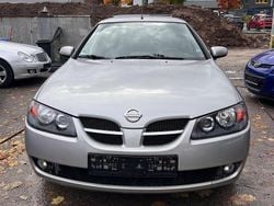Silver (m) Gebraucht 2005 Nissan Almera Acenta+ Kleinwagen | 1.750 €