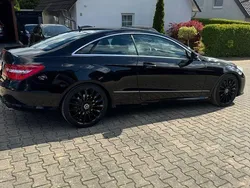 Schwarz Gebraucht 2012 Mercedes E350 Coupé | 15.500 € (Etwas zu teuer)