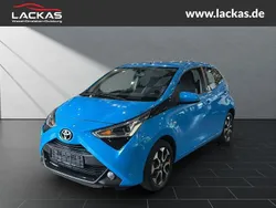 Blau Gebraucht 2019 Toyota Aygo X-play Kleinwagen | 13.450 € (Etwas zu teuer)