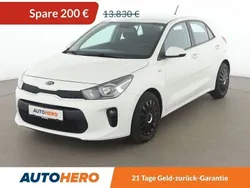 Weiß Gebraucht 2017 Kia Rio Spirit Limousine | 13.630 € (Fairer Preis)