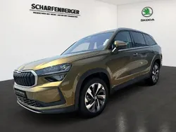 Goldbronze metallic Gebraucht 2025 Skoda Kodiaq Selection SUV | 48.970 € (Fairer Preis)