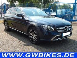 Cavansitblau metalliclack Gebraucht 2020 Mercedes E220 All-Terrain Kombi | 29.980 €