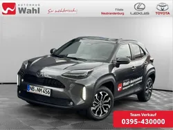 Grau Gebraucht 2025 Toyota Yaris Cross SUV | 29.800 € (Superpreis)