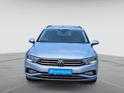 Scale silver metallic Gebraucht 2023 VW Passat Business Kombi | 27.980 € (Guter Preis)