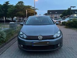 Grau Gebraucht 2010 VW Golf VI Kleinwagen | 4.250 € (Fairer Preis)