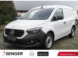 Weiß Gebraucht 2023 Mercedes Citan 112 Van / Kleinbus | 19.933 € (Superpreis)