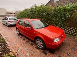 Rot Gebraucht 1998 VW Golf Limousine | 650 € (Superpreis)