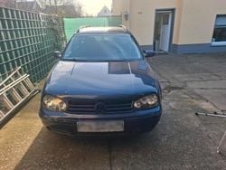 Blau Gebraucht 2006 VW Golf IV Kombi | 750 € (Guter Preis)