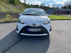 Weiß Gebraucht 2020 Toyota Yaris Comfort Kleinwagen | 14.000 € (Teuer)