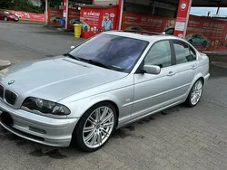 Silber Gebraucht 2000 BMW 323 Limousine | 2.700 € (Fairer Preis)