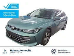 Maripositgrün metallic Gebraucht 2024 VW Passat Business Kombi | 33.230 € (Teuer)
