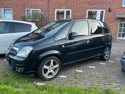 Schwarz Gebraucht 2009 Opel Meriva Van / Kleinbus | 2.450 € (Etwas zu teuer)