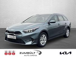 Grau ((usg) yucca stahlgrau met.) Gebraucht 2024 Kia Ceed Sportswagon Vision Kombi | 21.900 € (Guter Preis)
