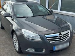 Braun Gebraucht 2013 Opel Insignia Kombi | 1.999 € (Superpreis)