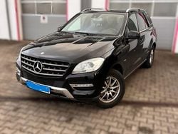 Schwarz Gebraucht 2011 Mercedes ML350 SUV | 15.900 € (Guter Preis)