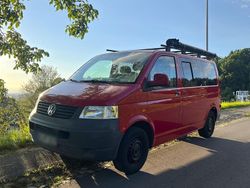 Rot Gebraucht 2006 VW T5 Van | 12.000 €