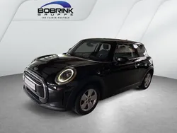 Schwarz Gebraucht 2022 Mini ONE Classic Kleinwagen | 16.350 € (Fairer Preis)